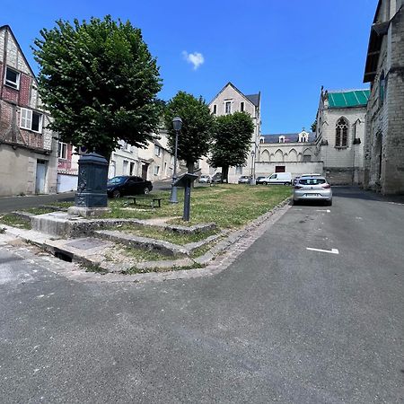 La Tour De L Horloge, Appt Typique A 500M Du Chateau شينون المظهر الخارجي الصورة